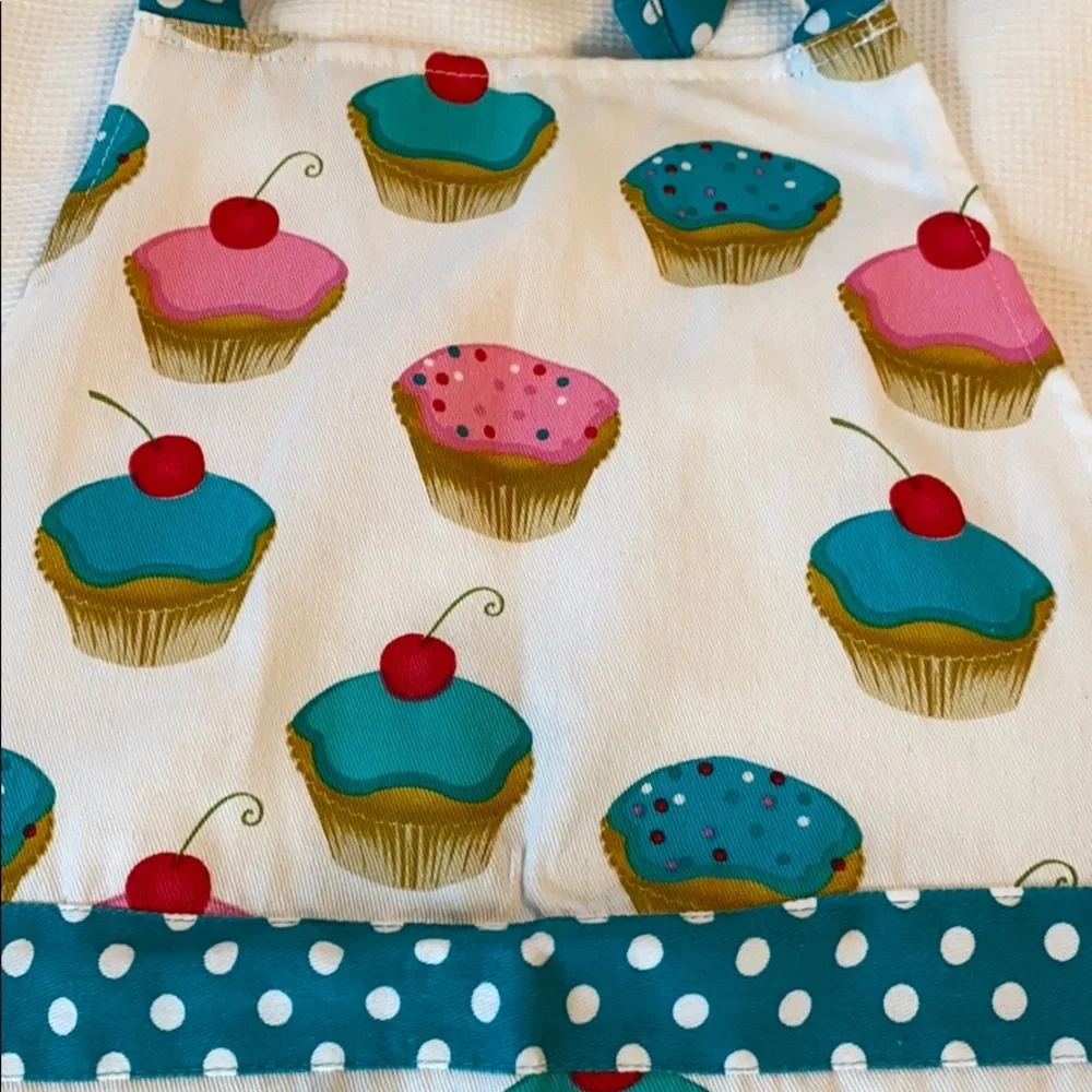 Cupcake Apron gourmet club 100% cotton